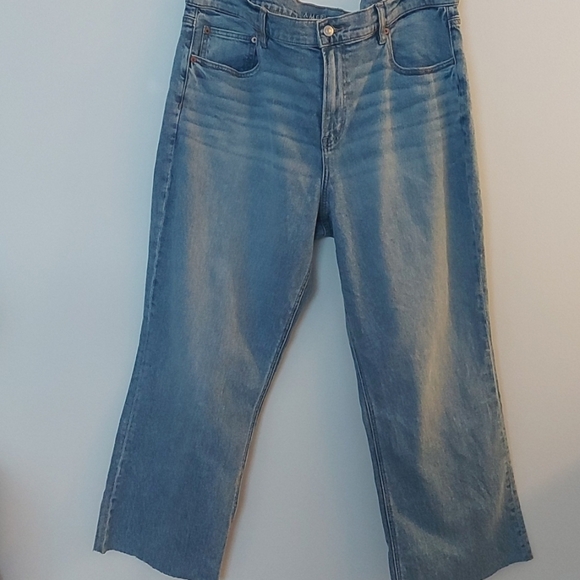 NWT American Eagle 90s Bootcut Jeans Cropped  Medium Wash Size 20 - Picture 1 of 9